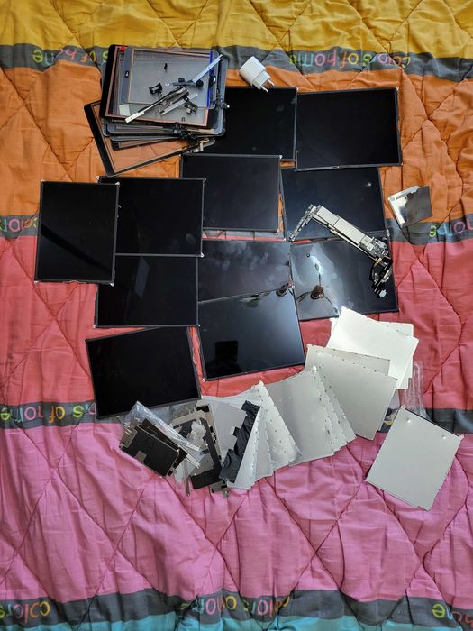 Деталі для iPad 9.7", 10.2". Ціна за все що на фото
