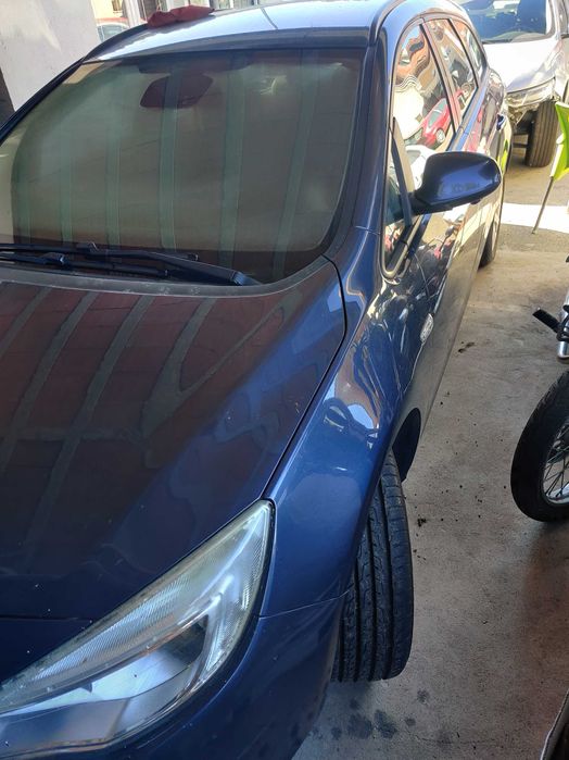 Opel astra sport tourer