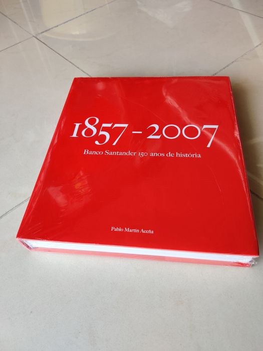 Raro Livro da História dos 150 anos do Banco Santander (NOVO e selado)
