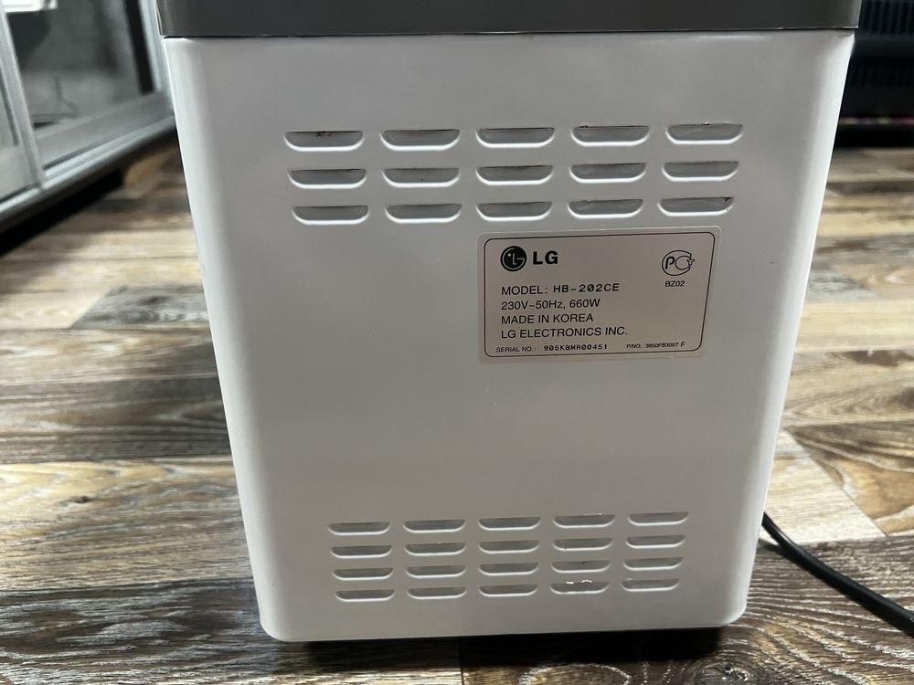 Хлебопечка LG HB-202CE