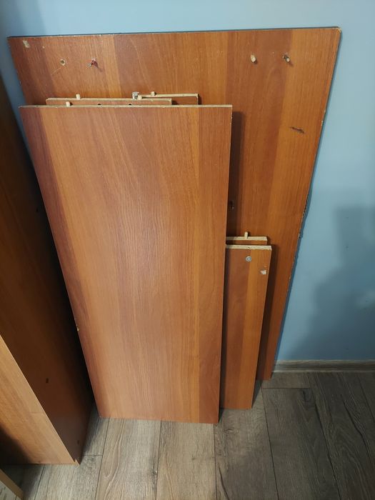 Стіл 120х70х65 та крісло офісне б/в продаю