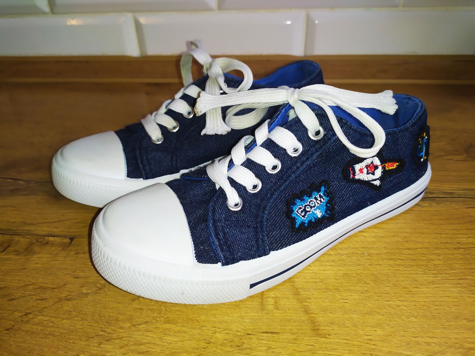 Trampki Tenisówki Converse r.30