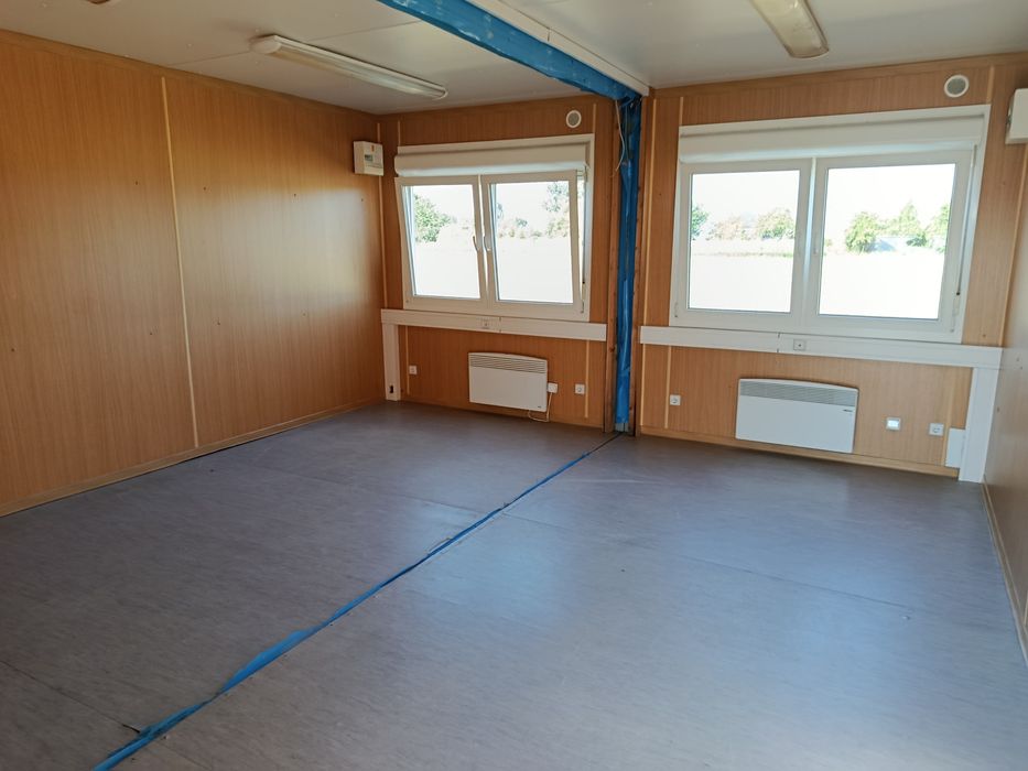 Zestaw 4 kontenerów 60m2 WC socjalny biurowy mieszkalny kuchania