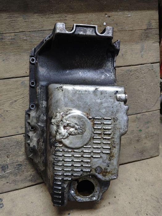 Продам піддон гольф 4