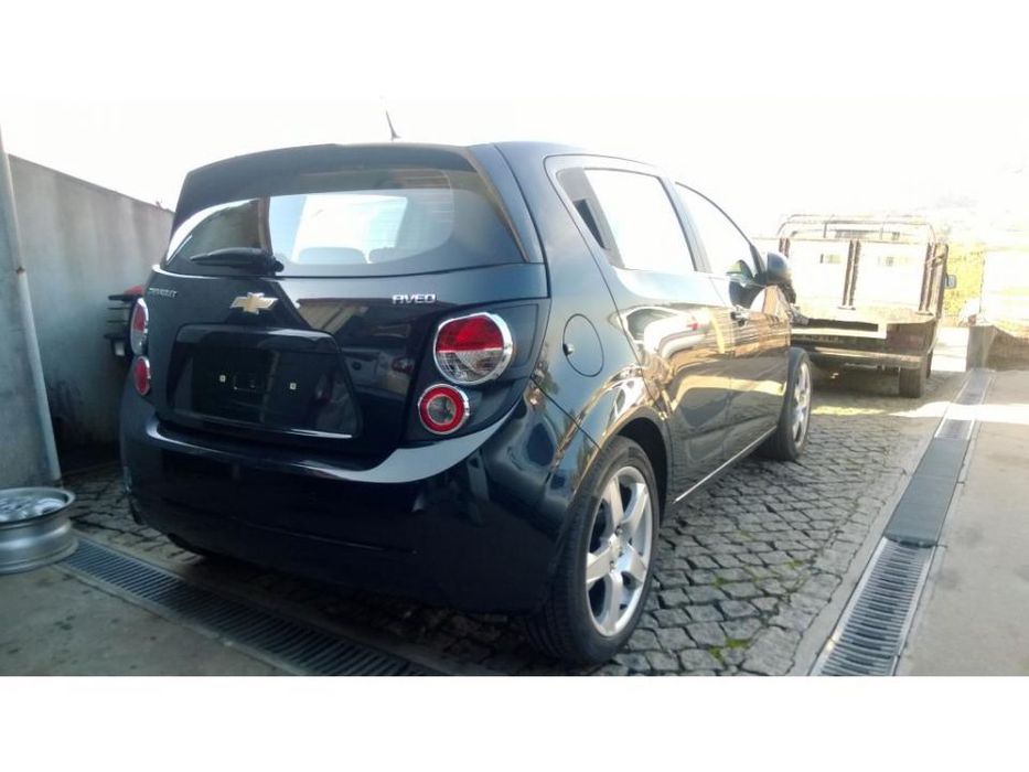 Chevrolet Aveo 2014 para peças