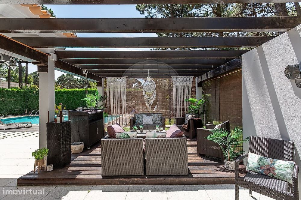 Moradia T4 para venda