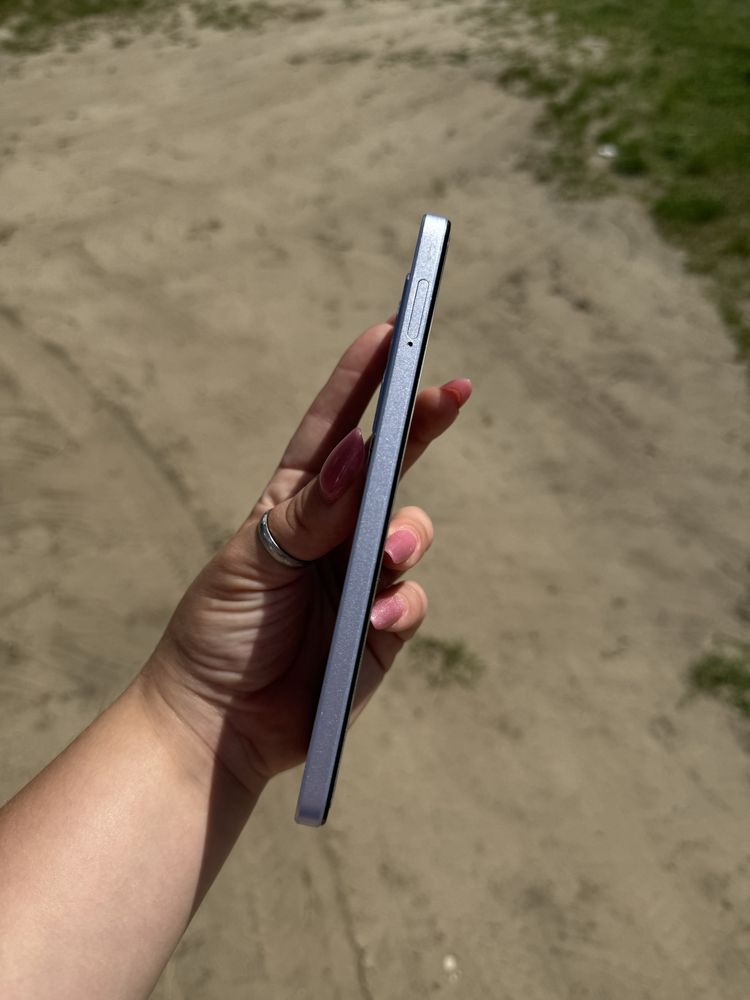 Oppo a79 5g, jak nowy