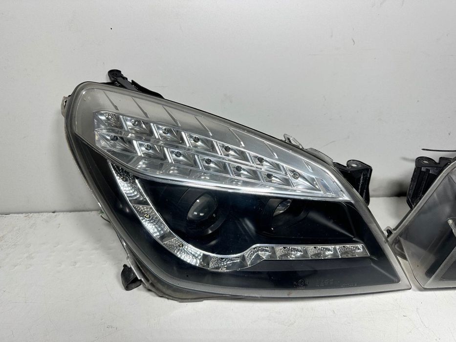 Lampy przód Daylight LED Opel Astra H 04-10 Czarne cana za 2st