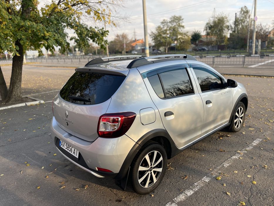 Продам RENAULT Sandero StepWay