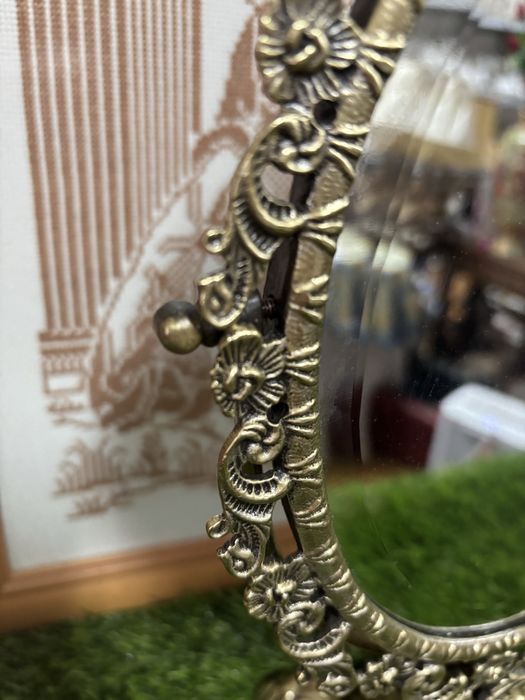 Espelho em latao de mesa