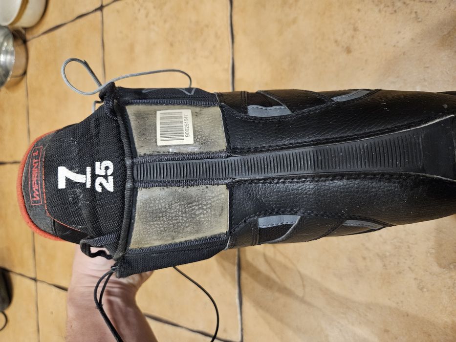 Buty snowboardowe Burton 25 cm