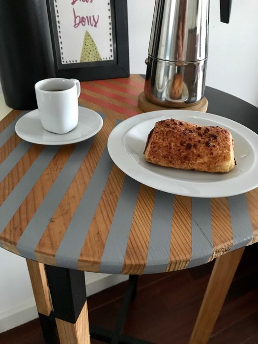 Mesa Camilha (restaurada) / Mesa apoio