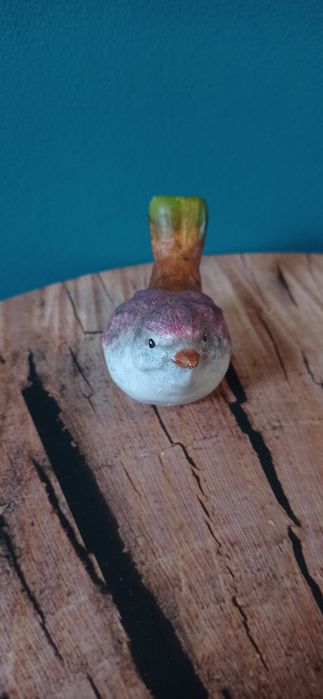 Kolorowy ceramiczny ptaszek ozdoba figurka