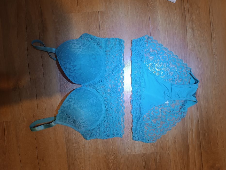 Nowy komplet bielizny miętowy koronka 85B