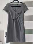 Szara sukienka Benetton 36/38 dekolt v
