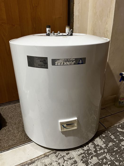 Бойлер Junkers Bosch group 50 л