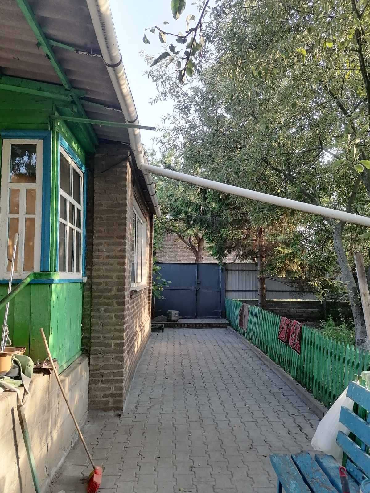 Дом ,сад Бернацкого 7 мин.