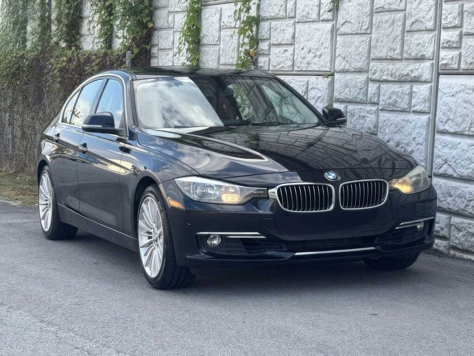 BMW 3 Series 328i      2014