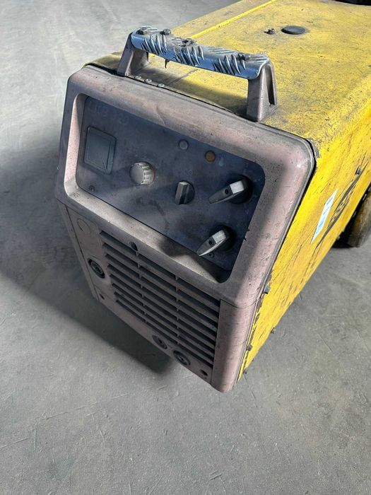 Máquina de Soldadura ESAB