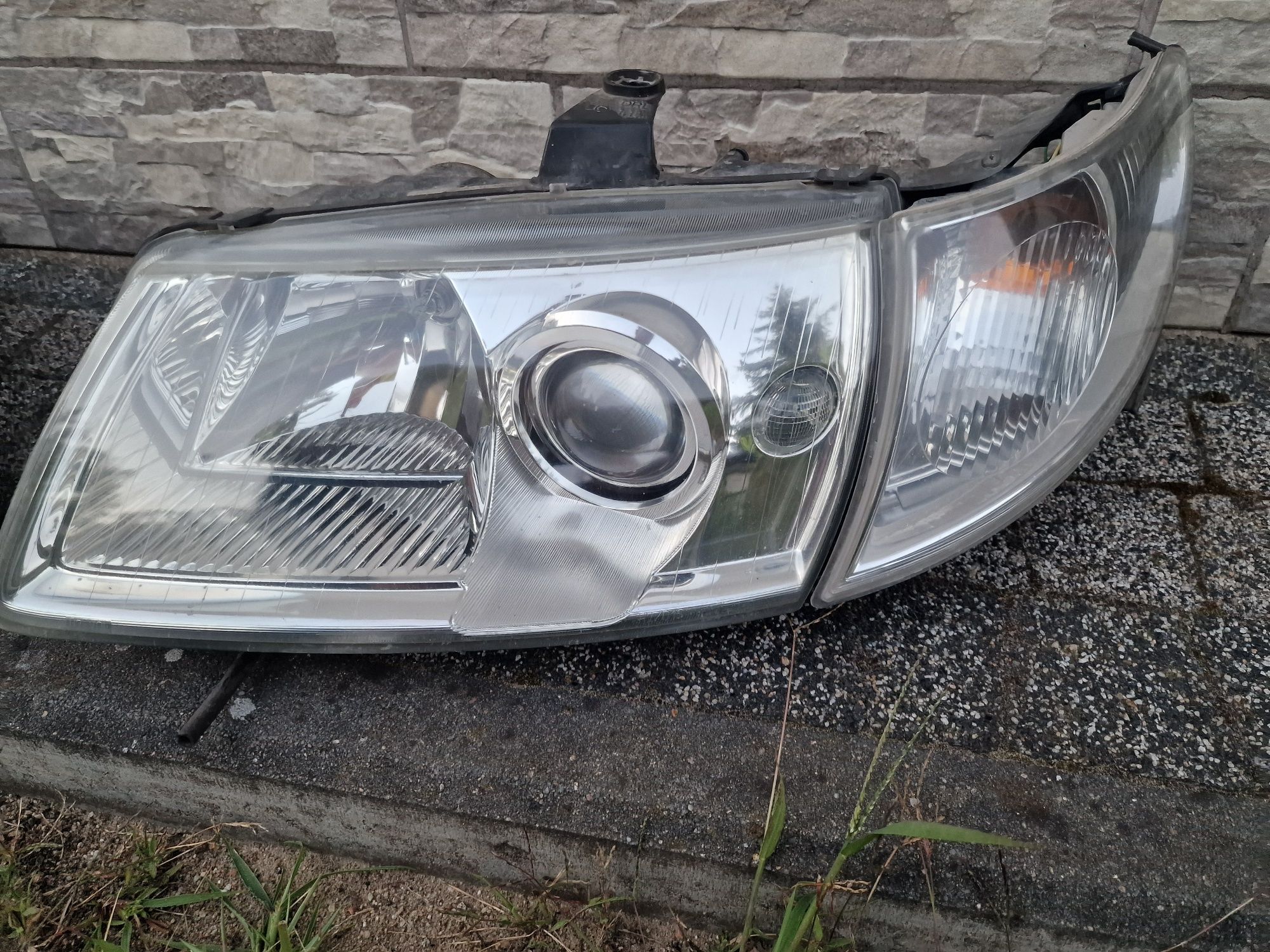 Lampy przód saab 9-5 soczewka  kierunkowskazy komplet