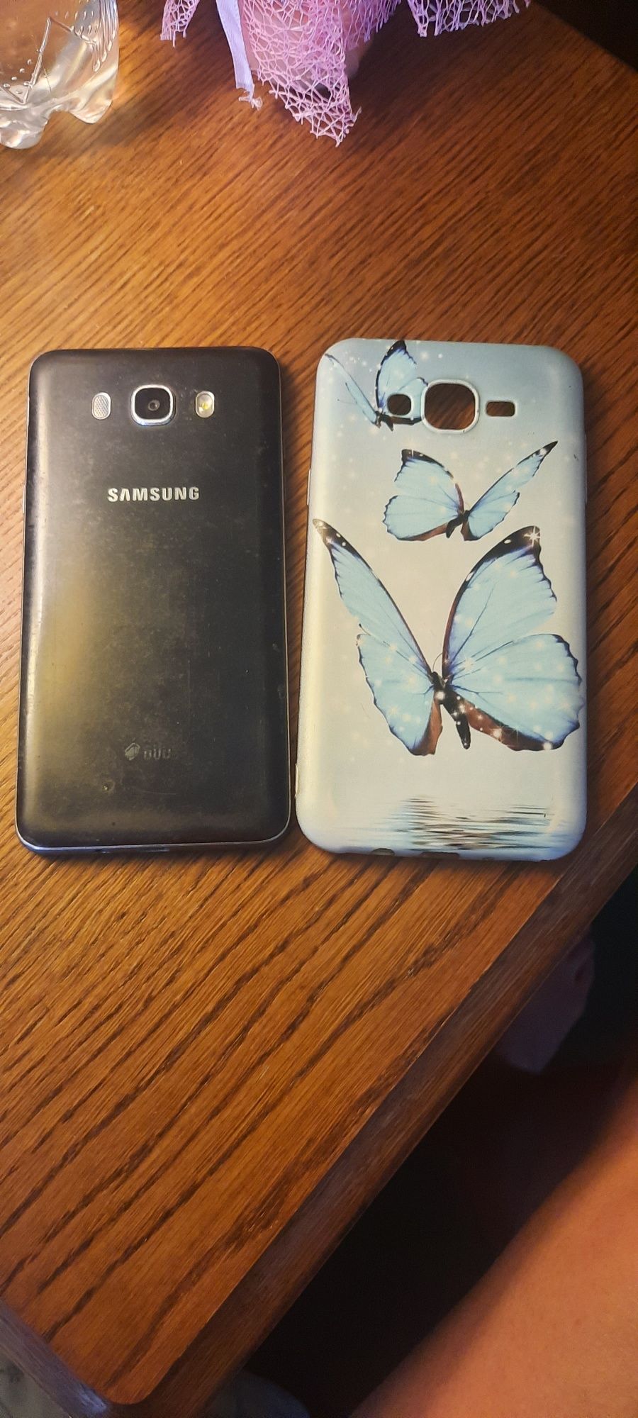 Продам Samsung Galaxy J7