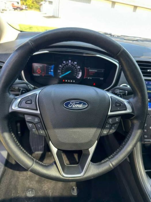 Ford Fusion Titanium      2020