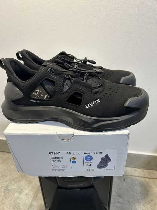 Buty robocze niskie sandaly uvex r44