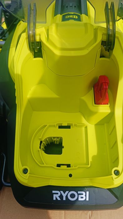 Kosiarka akumulatorowa ryobi one body RLM18X33B 18v 33 cm