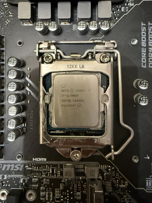 Procesor i7 11700kf nvidia rtx 3070 plyta 32 gb ram Chlodzenie wodne