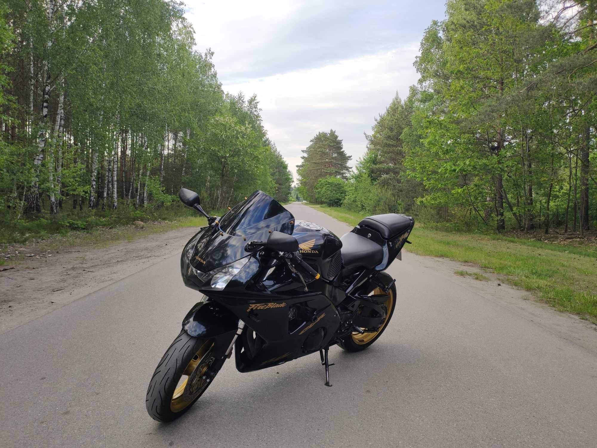 Honda CBR 954 fireblade 900rr