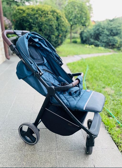 Коляска для прогулянок!