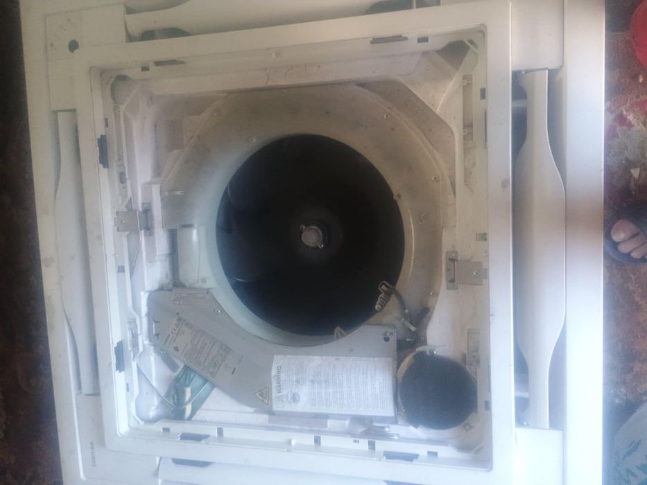 Klimatyzacja Toshiba jednostka wewnętrzna RAV-RM1601UTP-E