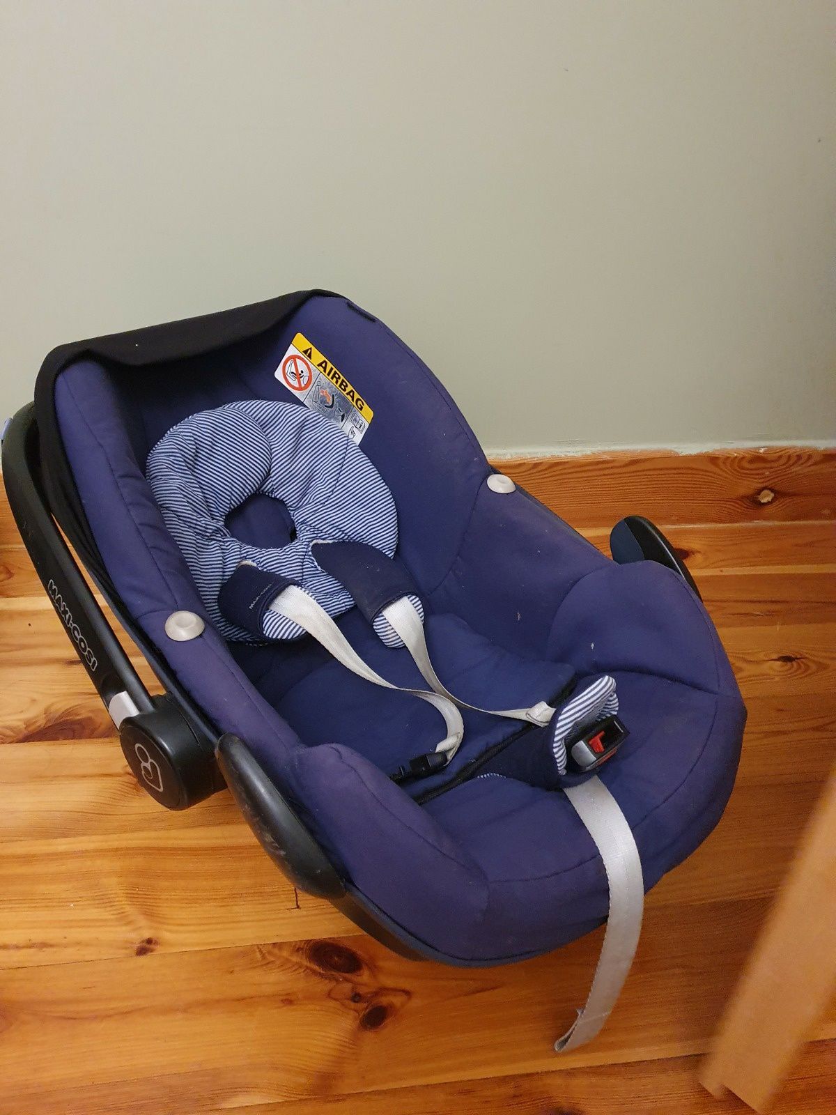 Fotelik Maxi-Cosi Pebble + baza isofix FamilyFix