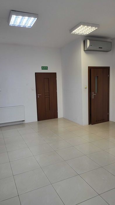 Wynajmę 38 m2 , -  899 zł. , Własne WC ,I piętro , ul. Krakowska 7