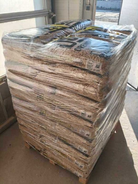 Pellet polskiej produkcji. Czysta sosna! Mega jasny!!!