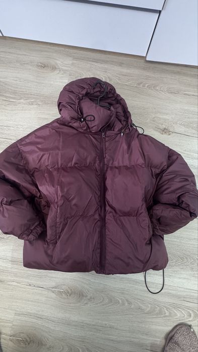 Куртка від бренду nushina