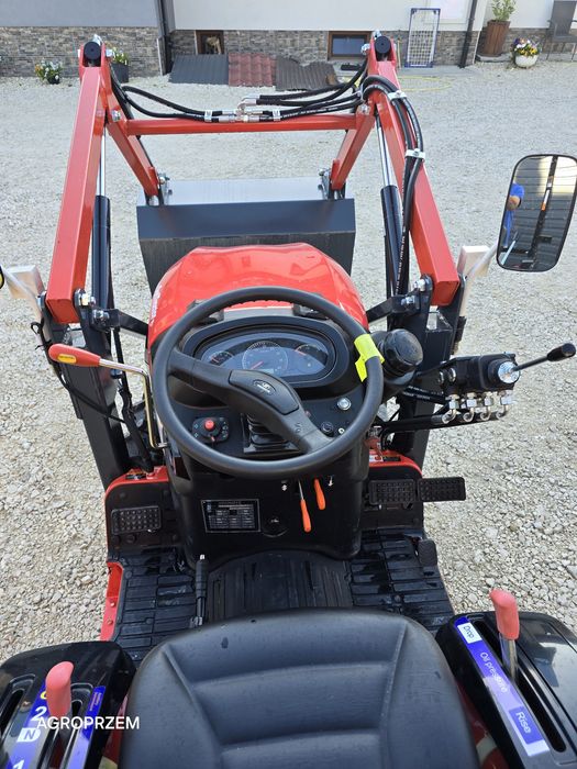 Mini traktorek do prac w ogrodzie- dostawa na terenie polski