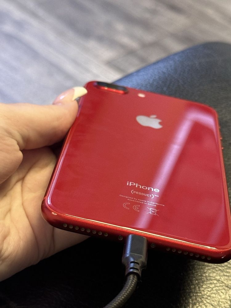 iphone 8 plus 64gb czerwony