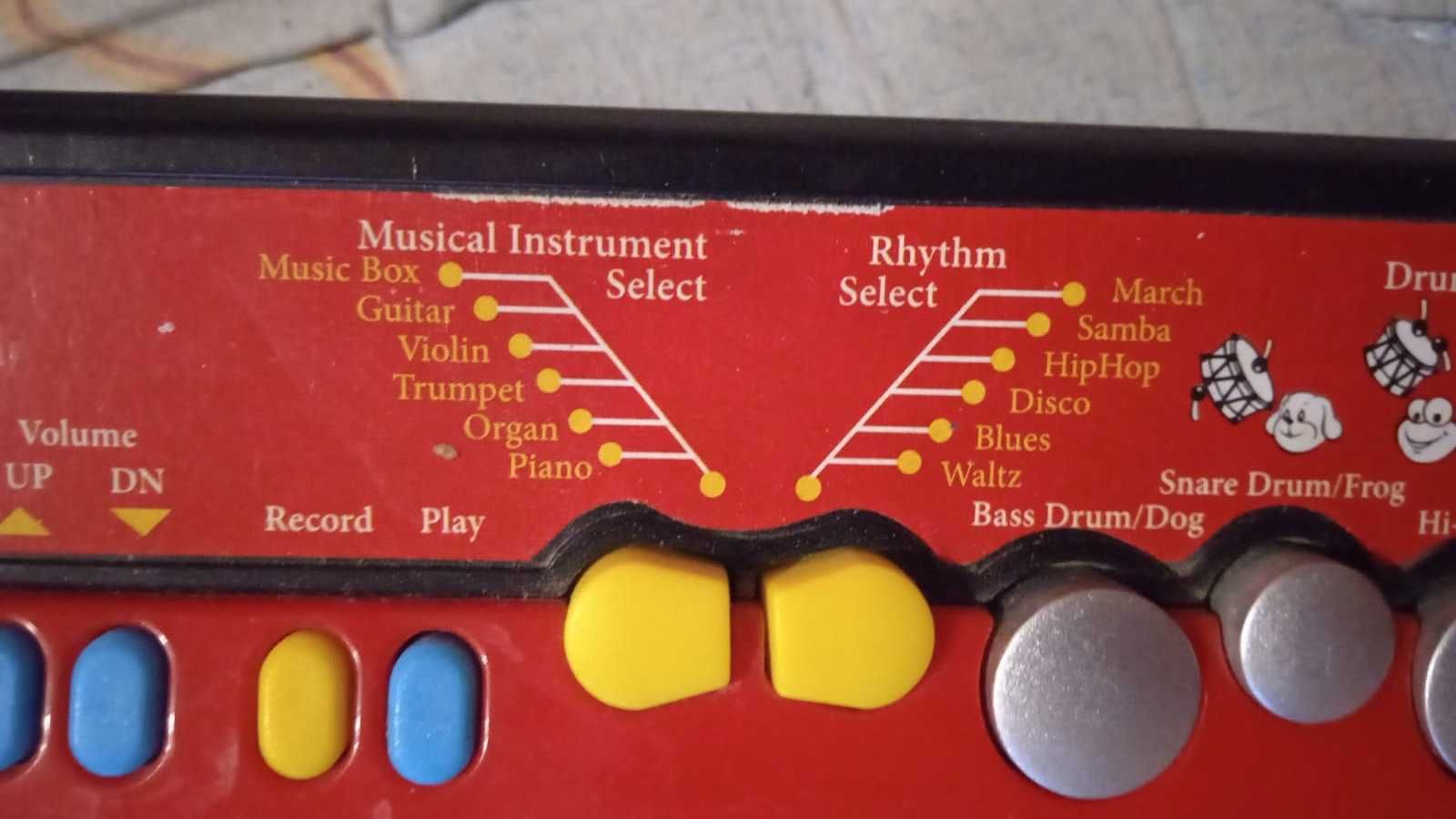 Музыкальный инструмент Simba Электросинтезатор детский от 3-7лет