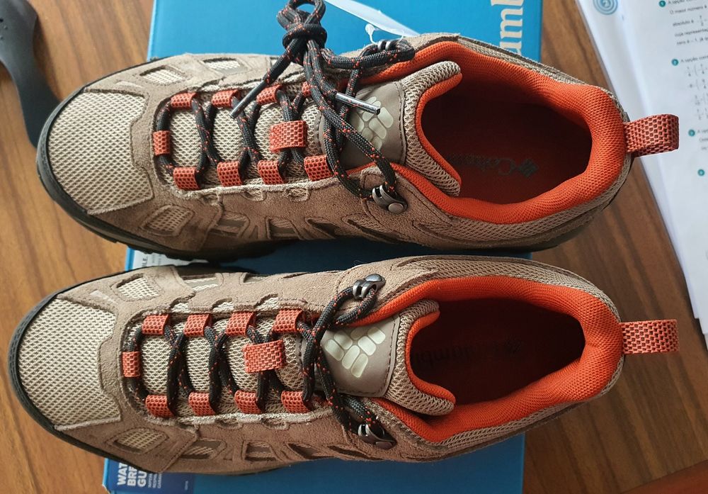 Sapatilha/bota Columbia, com etiqueta, 42,5