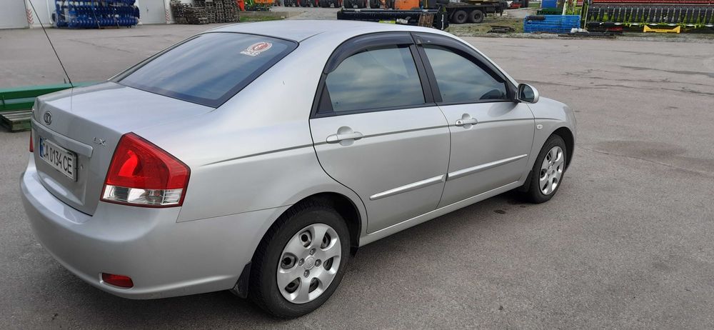 KIA Cerato Седан