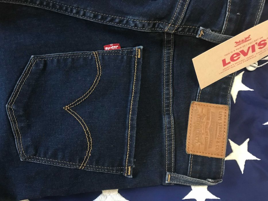 Джинсы Levis р.28  USA