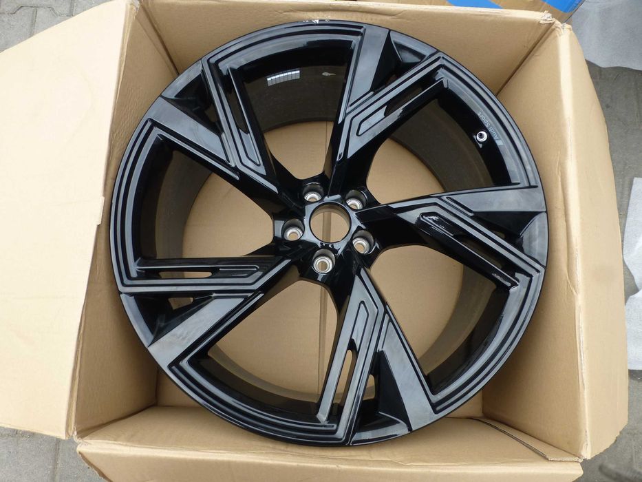 Felga Audi rs6 S6 S8 4k0