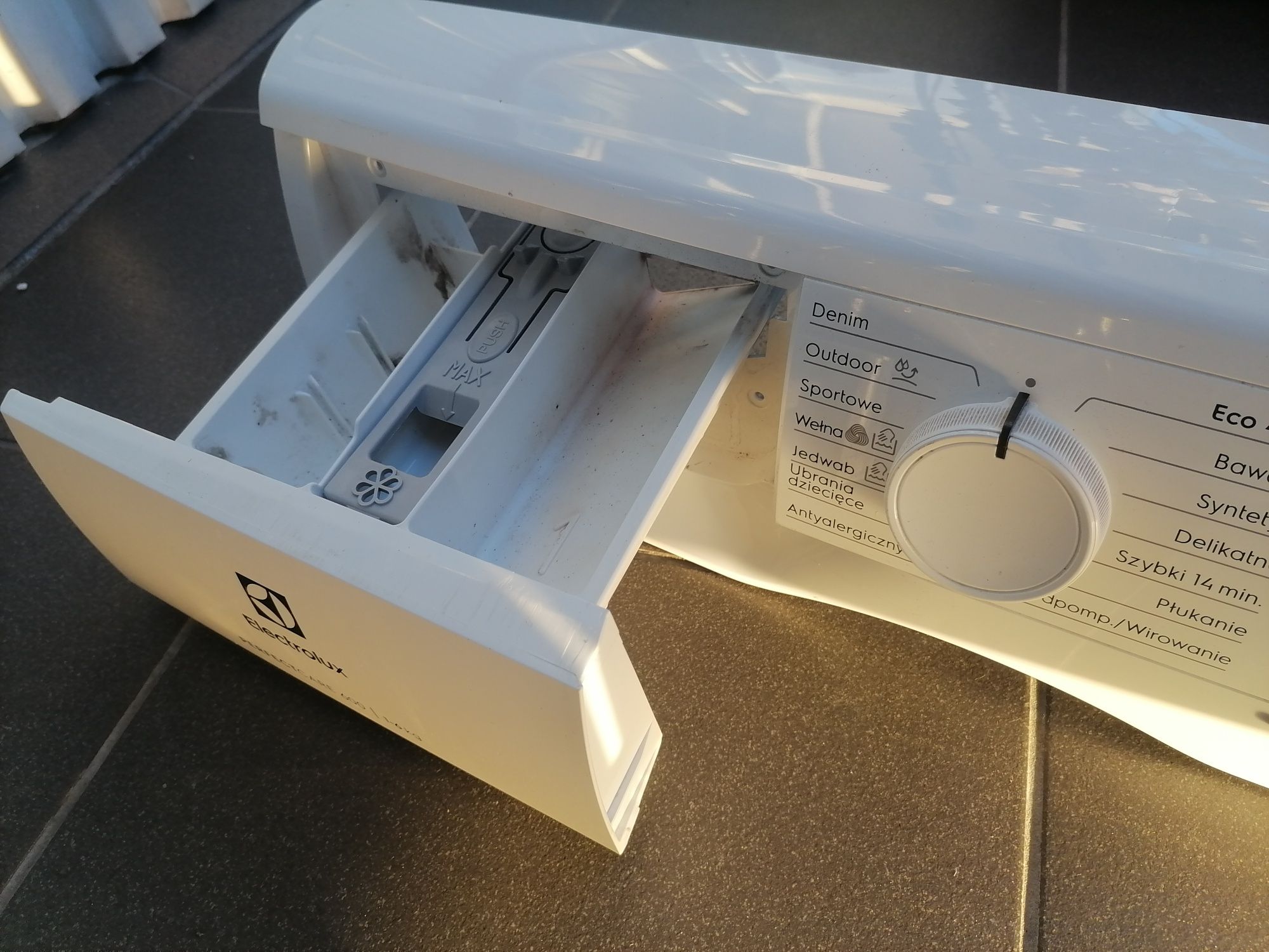 Panel szuflada pralki Electrolux perfectcare 600 EW6SN426WP