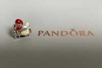 Oryginalny świąteczny charms Pandora