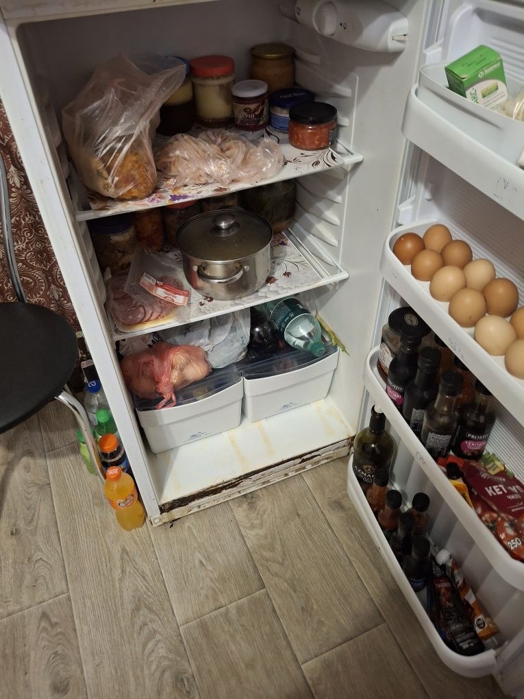 Холодильник продам