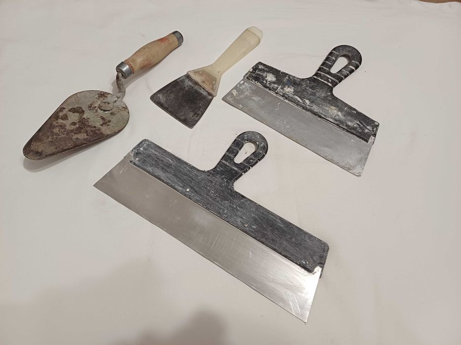 Шпатели малярные, штукатурные. Мастерок строительный, кельма.