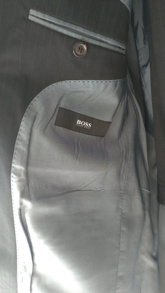 Como Novo_Hugo Boss_Fato Riscas