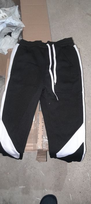 Malas, roupas e outros artigos