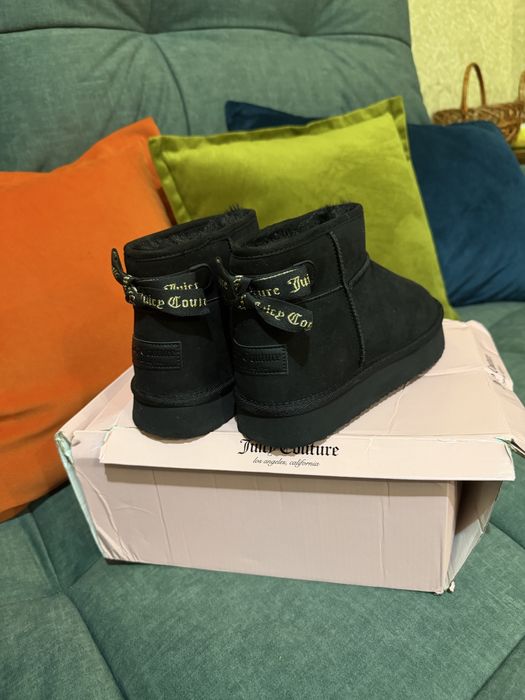 Juicy Couture уггі чоботи нові